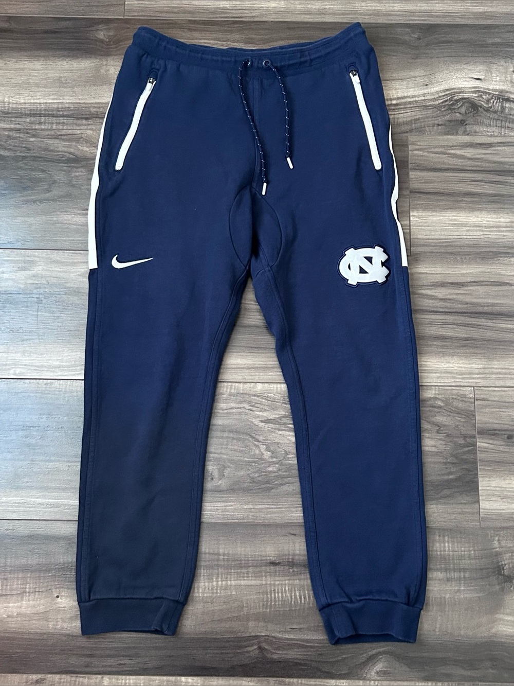 Nike North Carolina Tar Heels UNC Sweatpant Joggers Men’s Size Medium Blue